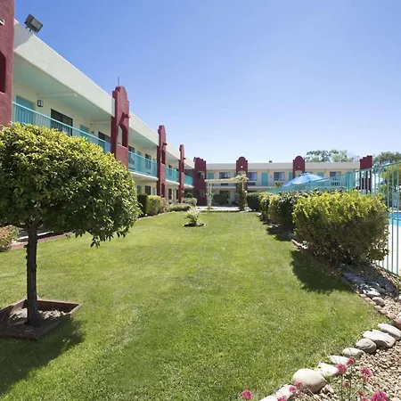 Hotel Days By Wyndham New Mexico Santa Fe