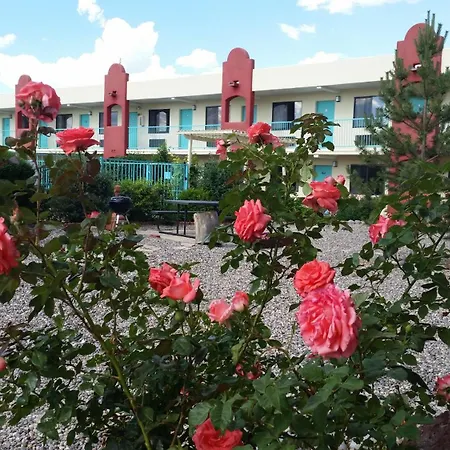 Hotel Days By Wyndham New Mexico Santa Fe
