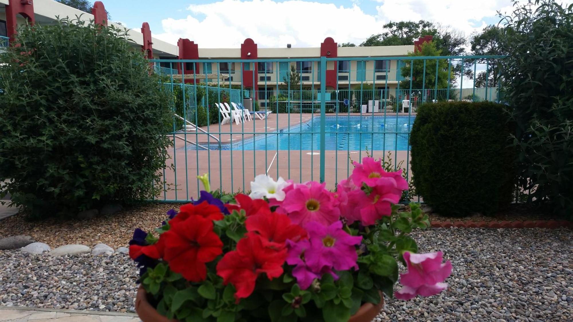 Days By Wyndham New Mexico Hotel 3*