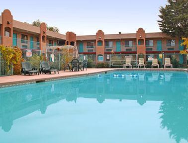 Hotel Days By Wyndham New Mexico Santa Fe